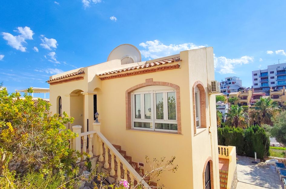 Villa in Villamartin
