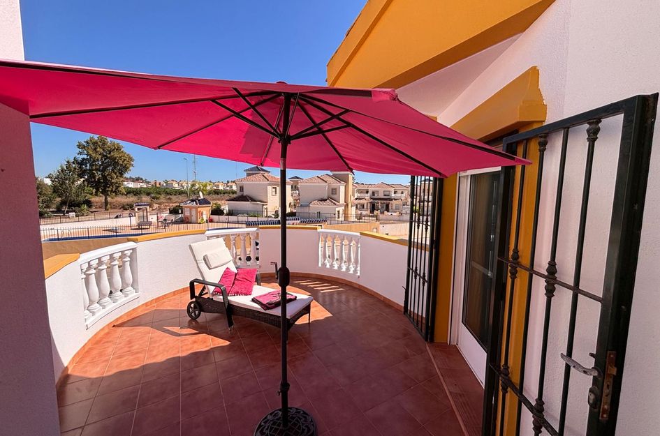 Villa in El Raso