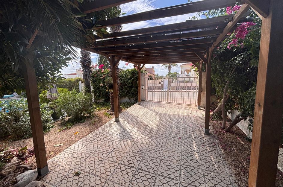 Villa in Quesada