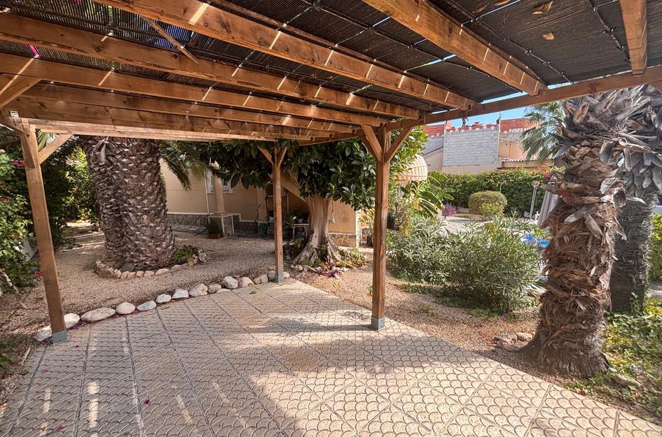 Villa in Quesada