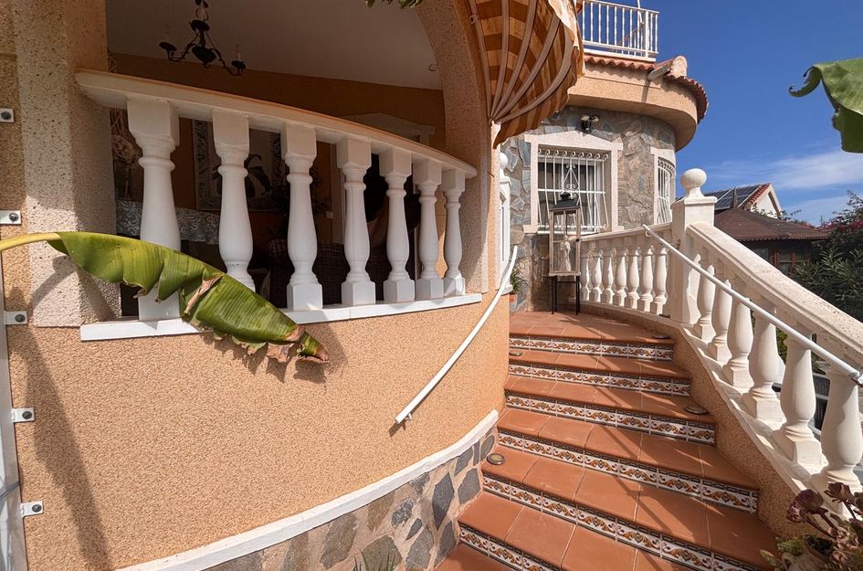 Villa in Quesada