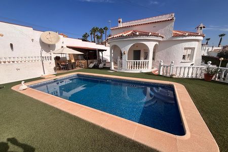 Villa in Quesada