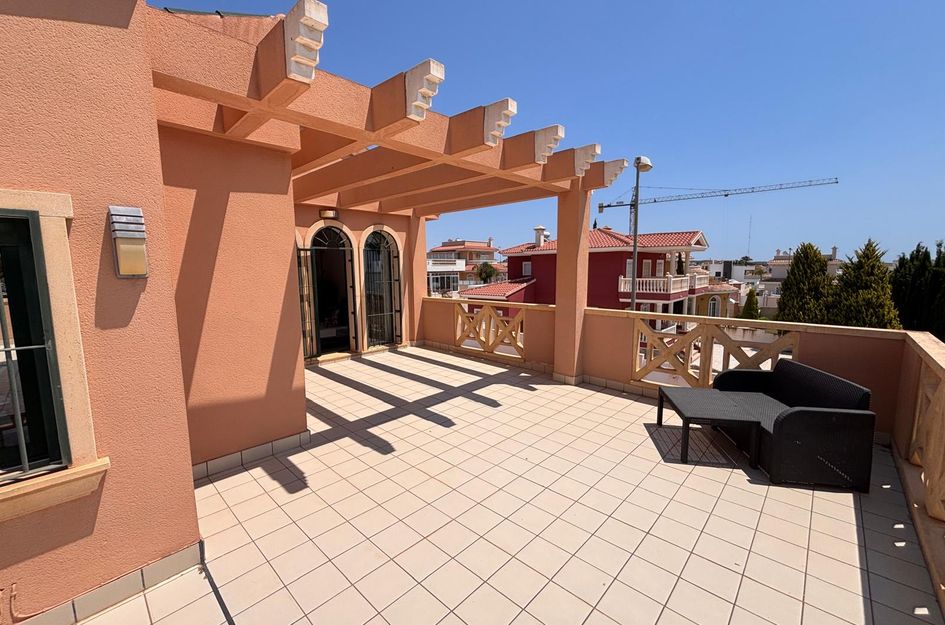 Villa in Quesada