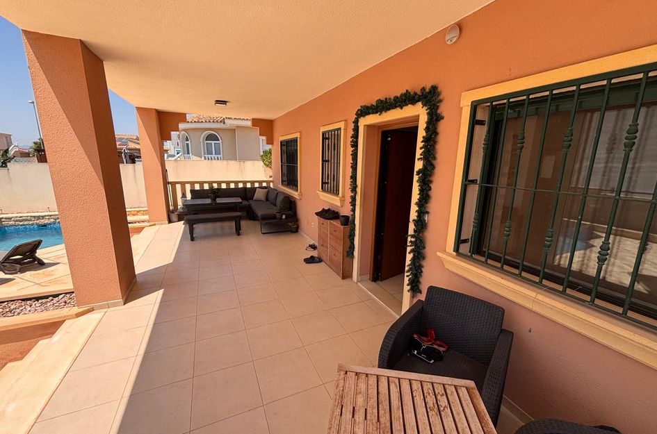Villa in Quesada