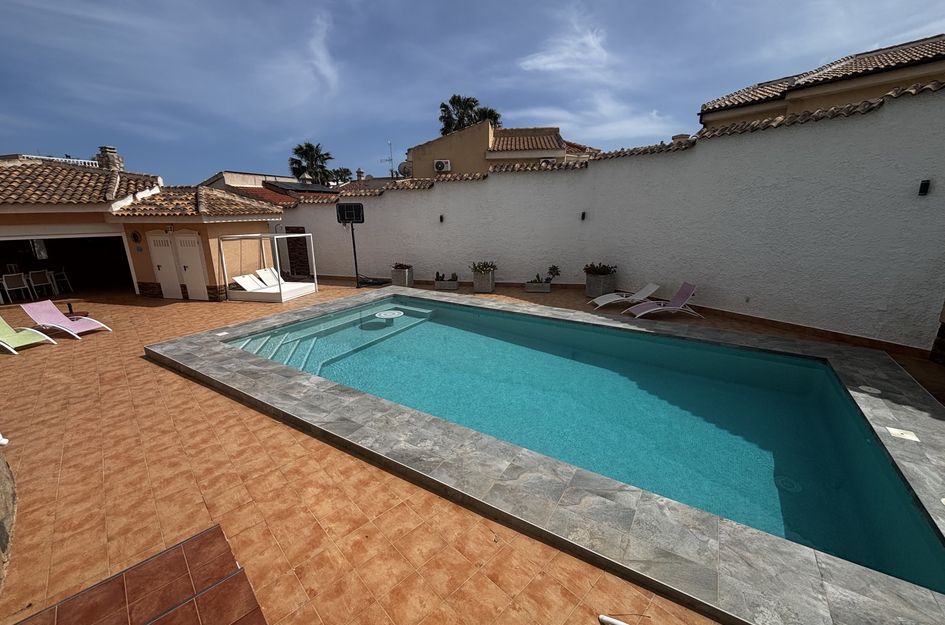 Villa in Quesada