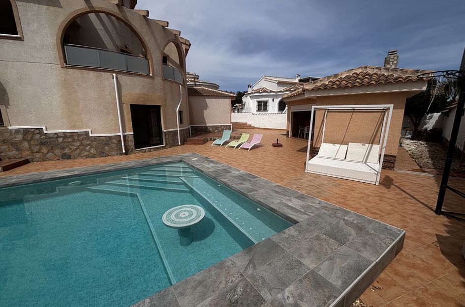Villa in Quesada