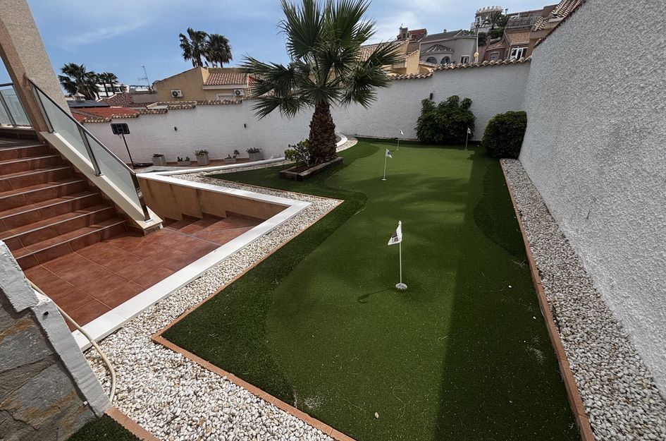 Villa in Quesada