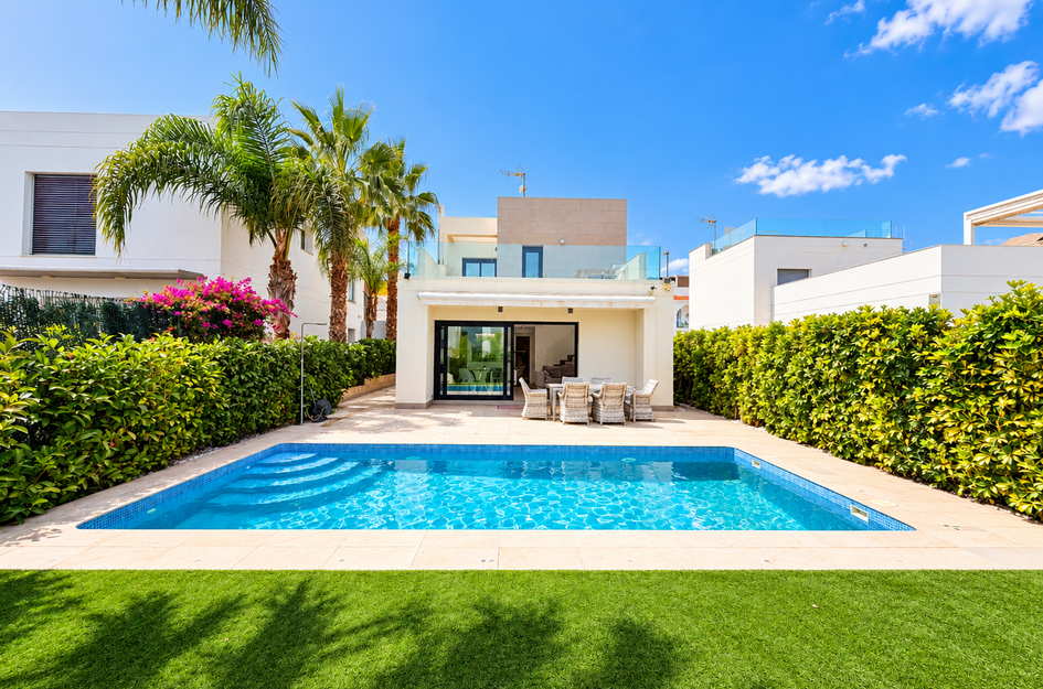 Villa in Montebello