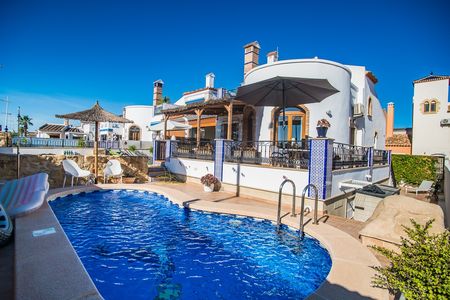 Villa in Algorfa