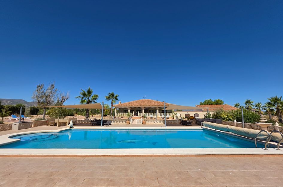 Villa in El Pinós