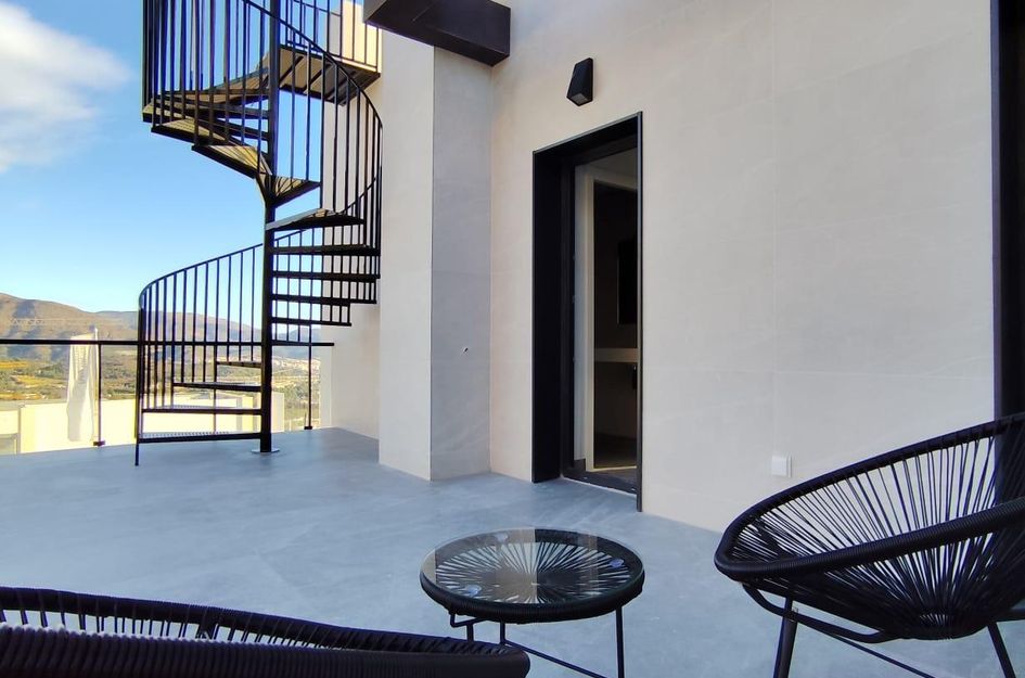 Halfvrijstaand in Barony of Polop