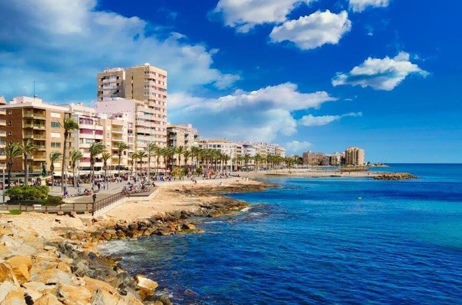 Halfvrijstaand in Torrevieja