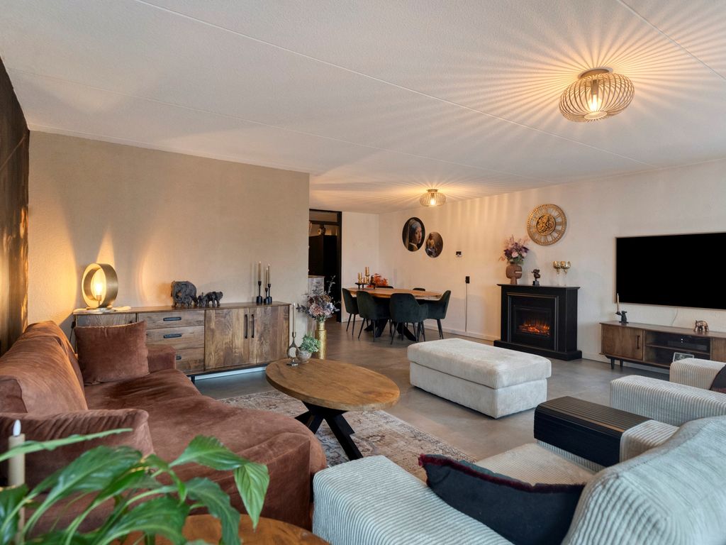 Theo Mann-Bouwmeesterstraat 82, Spijkenisse