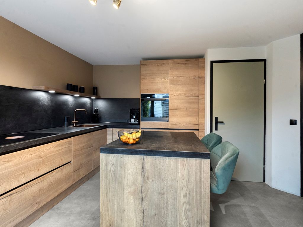 Theo Mann-Bouwmeesterstraat 82, Spijkenisse