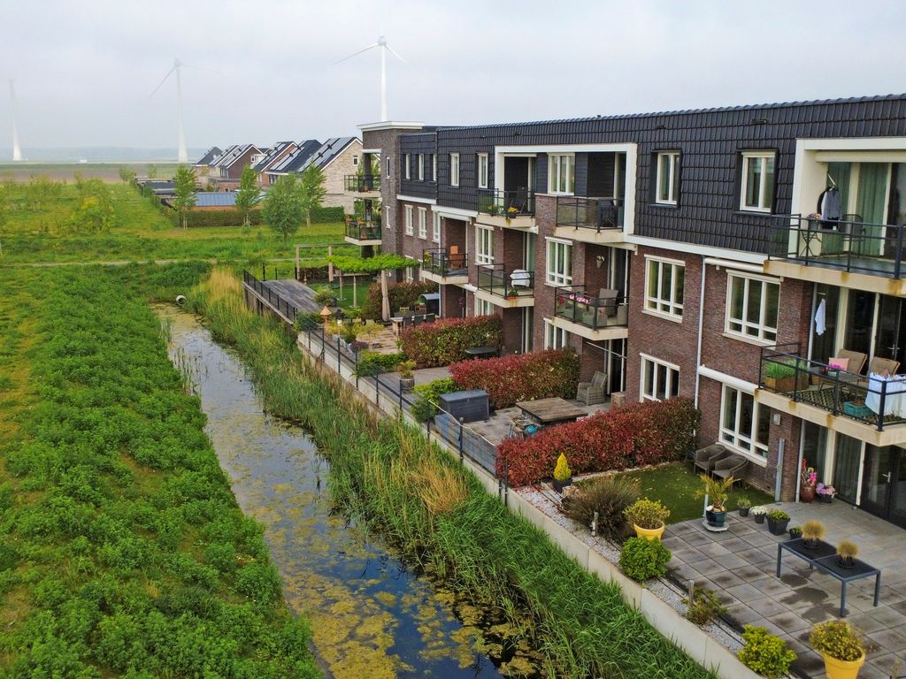Perengaard 45, Nieuw-Beijerland