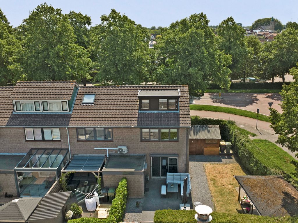 Vlietstraat 2, 's-Gravendeel