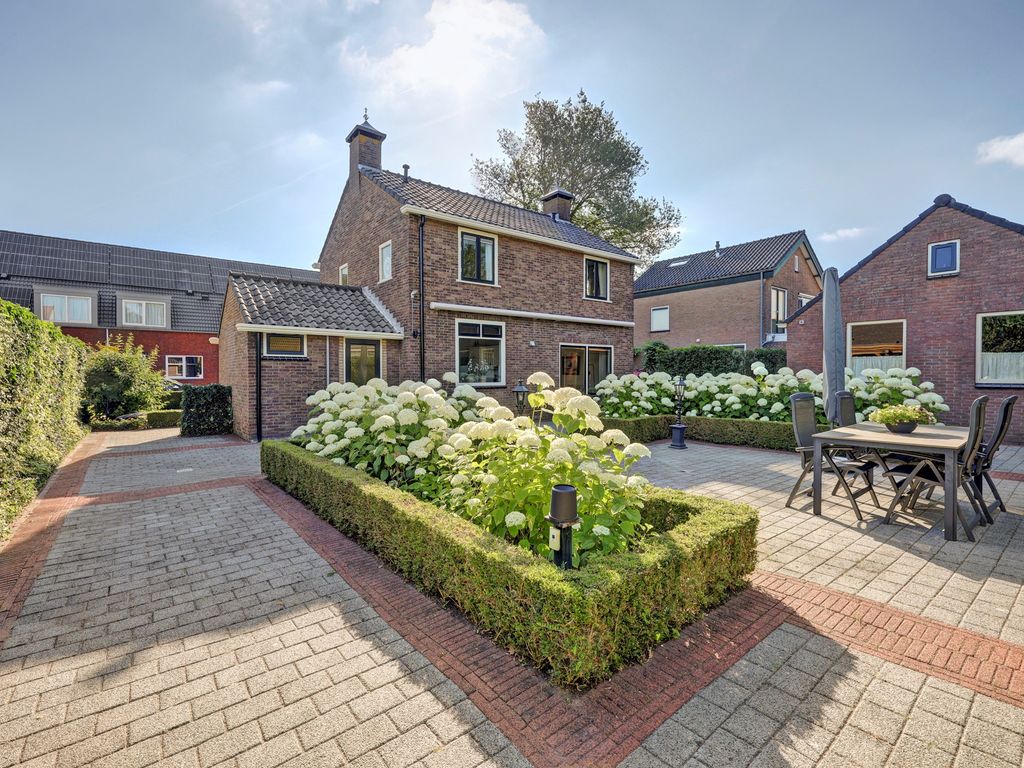 Wilhelminastraat 18, Nieuw-Beijerland