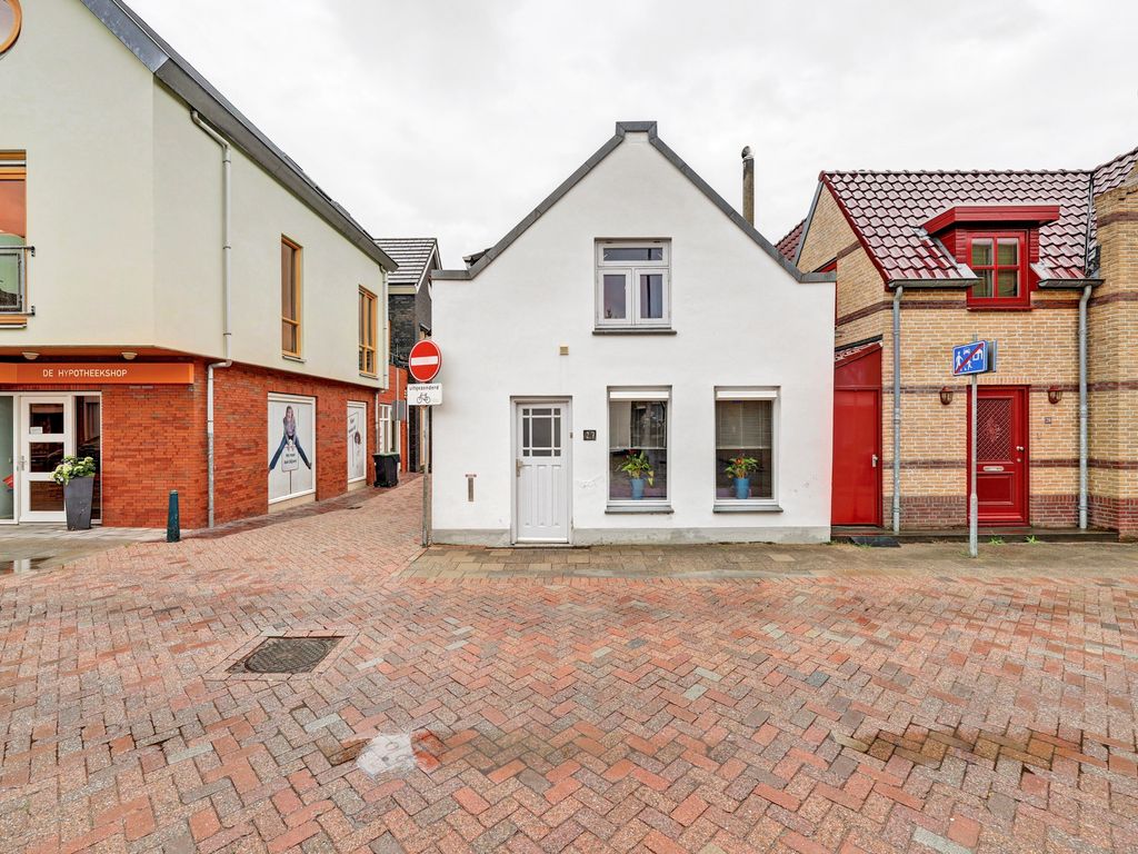 Nobelstraat 27, Oud-Beijerland