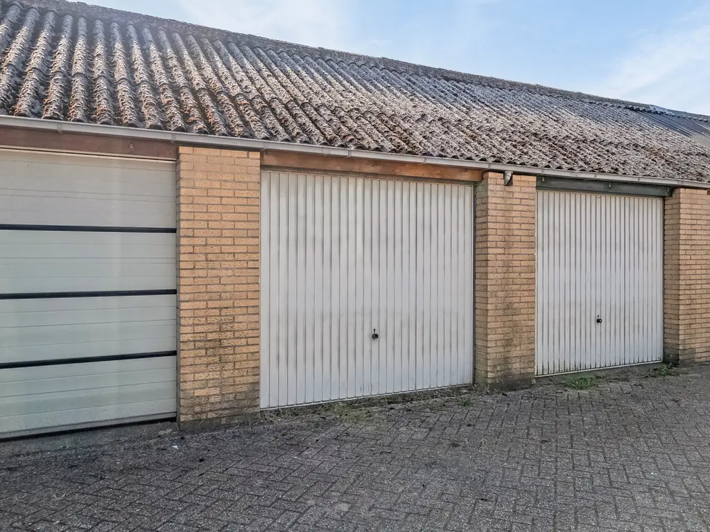 Leeuwerikstraat 12, Zundert