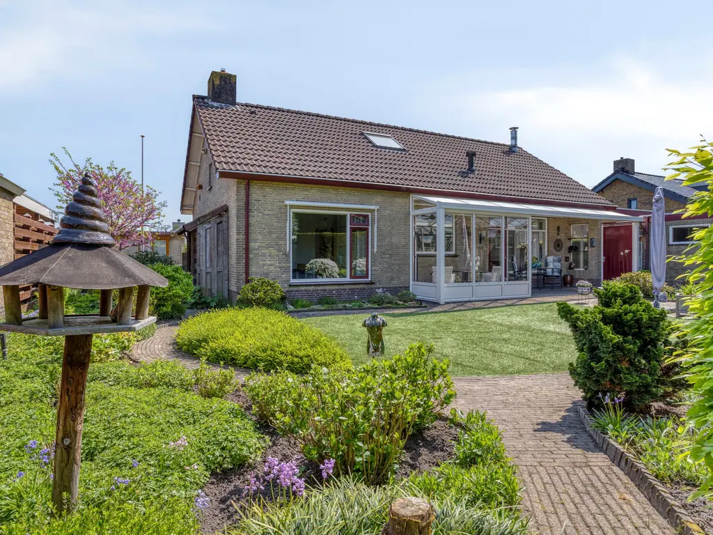 Tibeertlaan 6, Oudenbosch