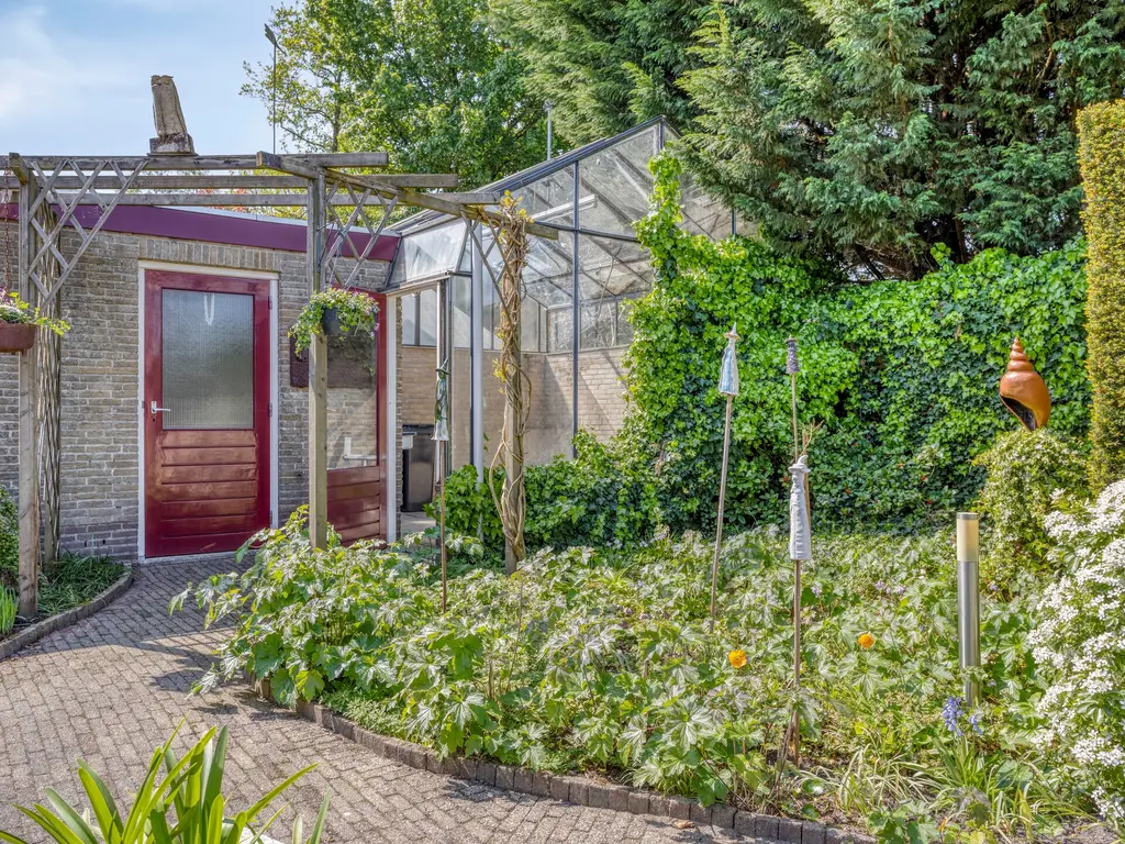 Tibeertlaan 6, Oudenbosch
