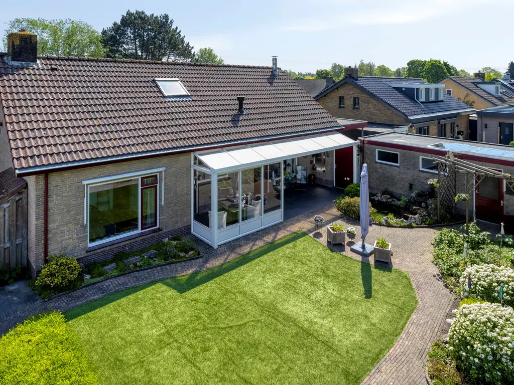 Tibeertlaan 6, Oudenbosch