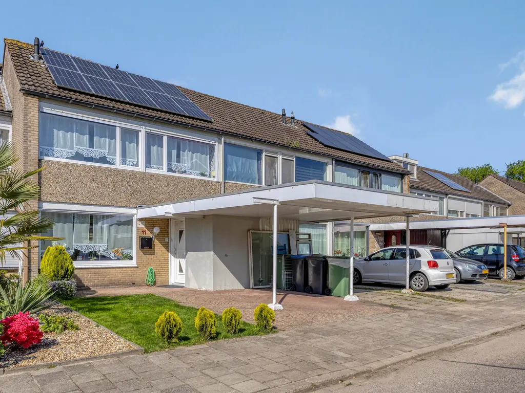 Isabelladonk 11, Roosendaal