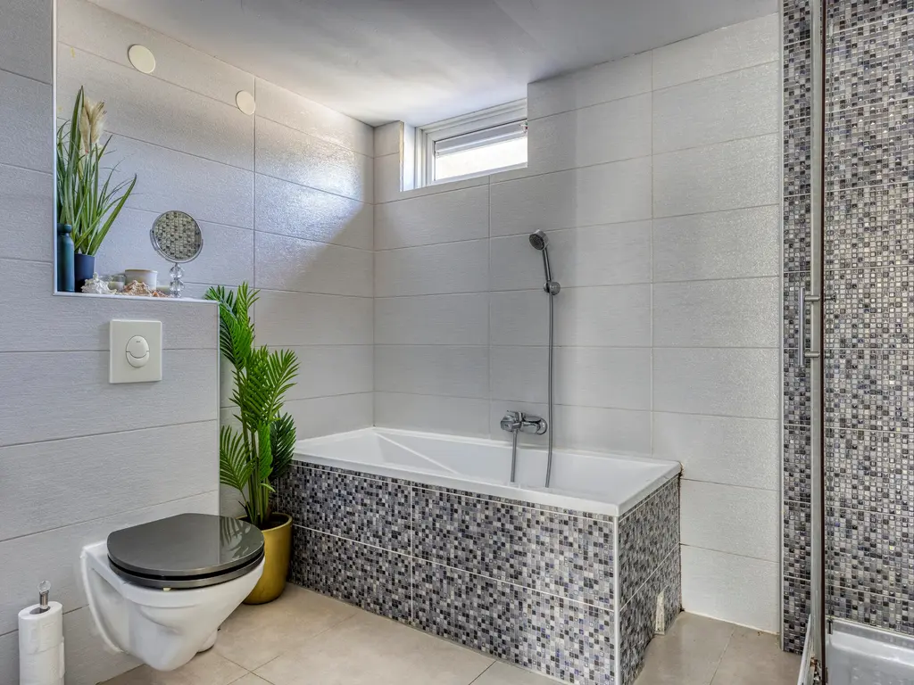 Isabelladonk 11, Roosendaal