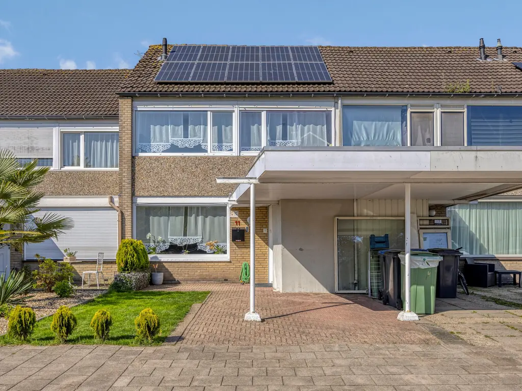 Isabelladonk 11, Roosendaal
