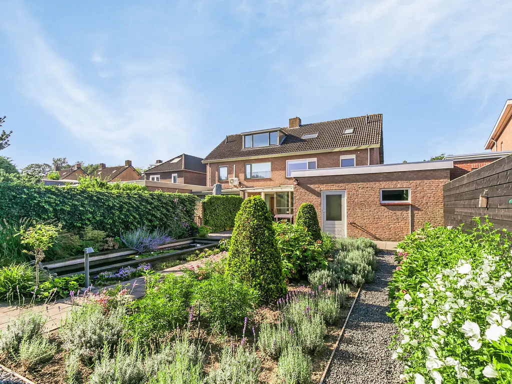 Ettenseweg 12, Rijsbergen