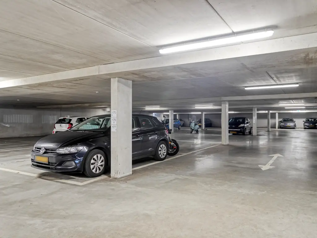 Vijfhagen 177, Breda