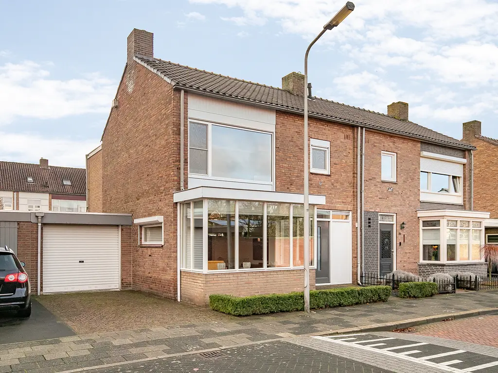 Caspar Damstraat 30, Zundert