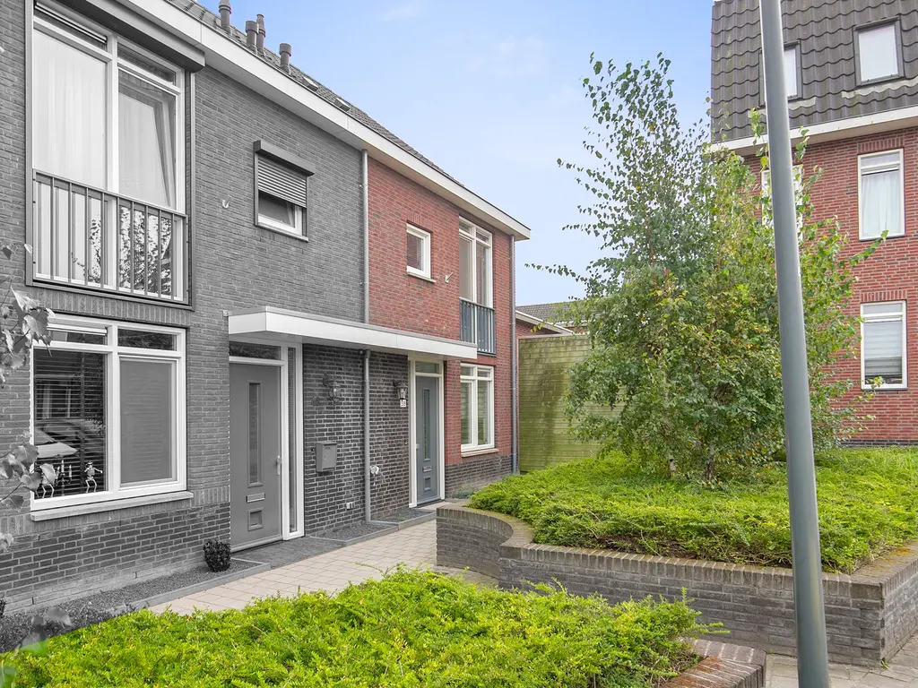 De Oude Drukkerij 38, Zundert