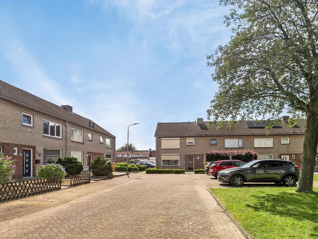 Gele Berk 21, Zundert