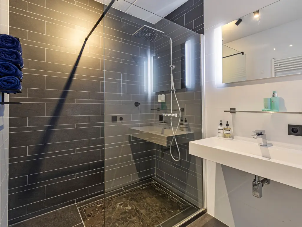 Vijfhagen 144, Breda
