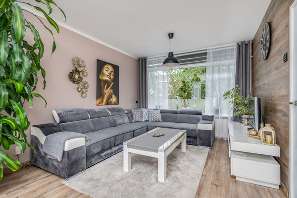 Dr. Plesmanstraat 8, ZWIJNDRECHT