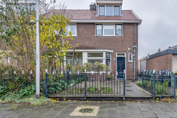 Juliana van Stolbergstraat 1, ZWIJNDRECHT