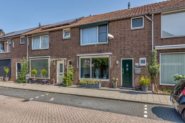 van Goghstraat 15, ZWIJNDRECHT