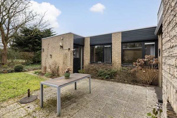 Talmaplantsoen 10, ZWIJNDRECHT