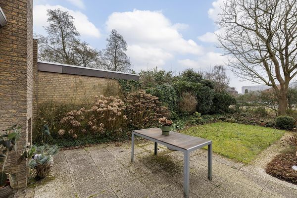 Talmaplantsoen 10, ZWIJNDRECHT