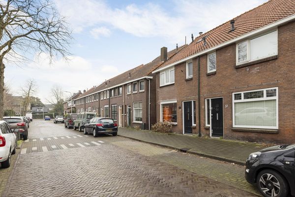 Adolph van Nassaustraat 30, ZWIJNDRECHT