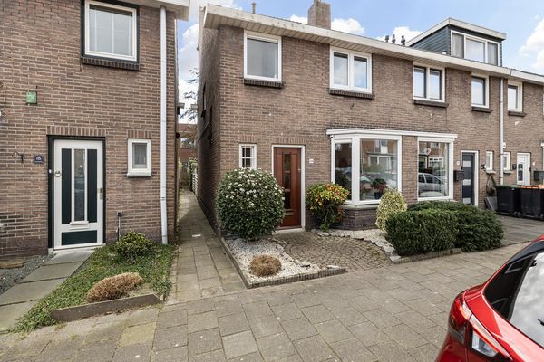 Prins Bernhardstraat 18, ZWIJNDRECHT