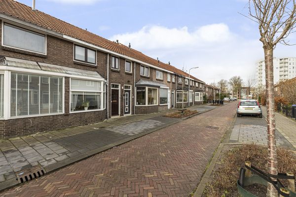 Eikeboomstraat 14, ZWIJNDRECHT