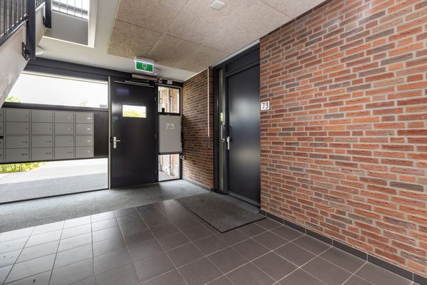 Burgemeester Brouwerstraat 73, ZWIJNDRECHT