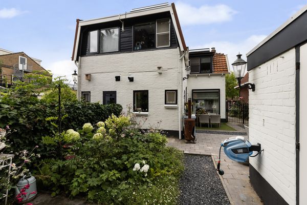 Lodewijk van Nassaustr 3, Zwijndrecht