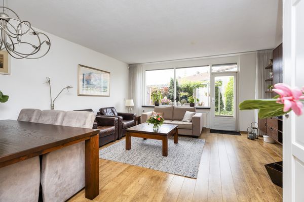 Sweelinckplantsoen 40, ZWIJNDRECHT