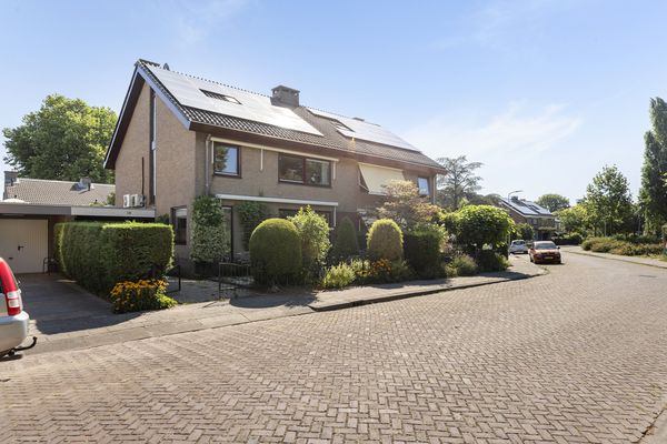 van Slingelandtlaan 15, ZWIJNDRECHT