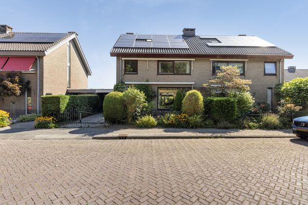 van Slingelandtlaan 15, ZWIJNDRECHT