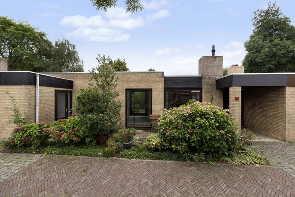 Talmaplantsoen 26, ZWIJNDRECHT