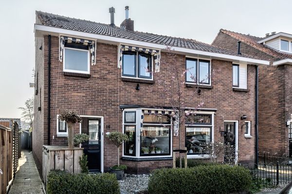 Juliana van Stolbergstraat 16, ZWIJNDRECHT